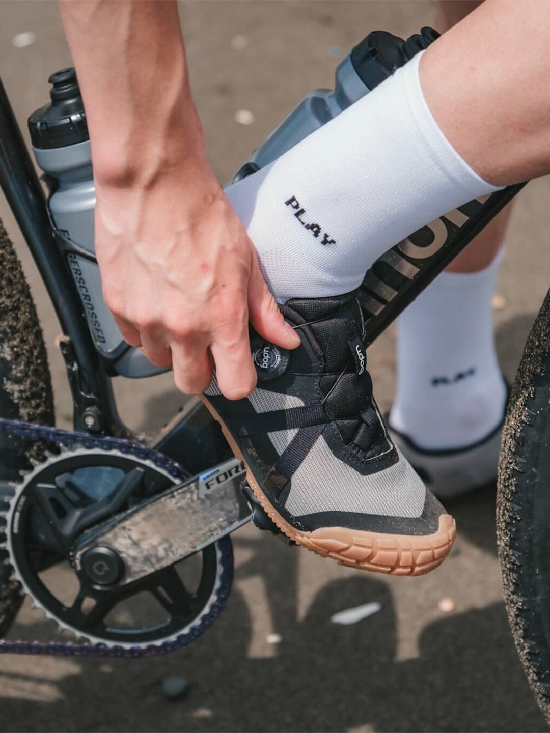 How Tight Should Cycling Shoes Be? - UDOG