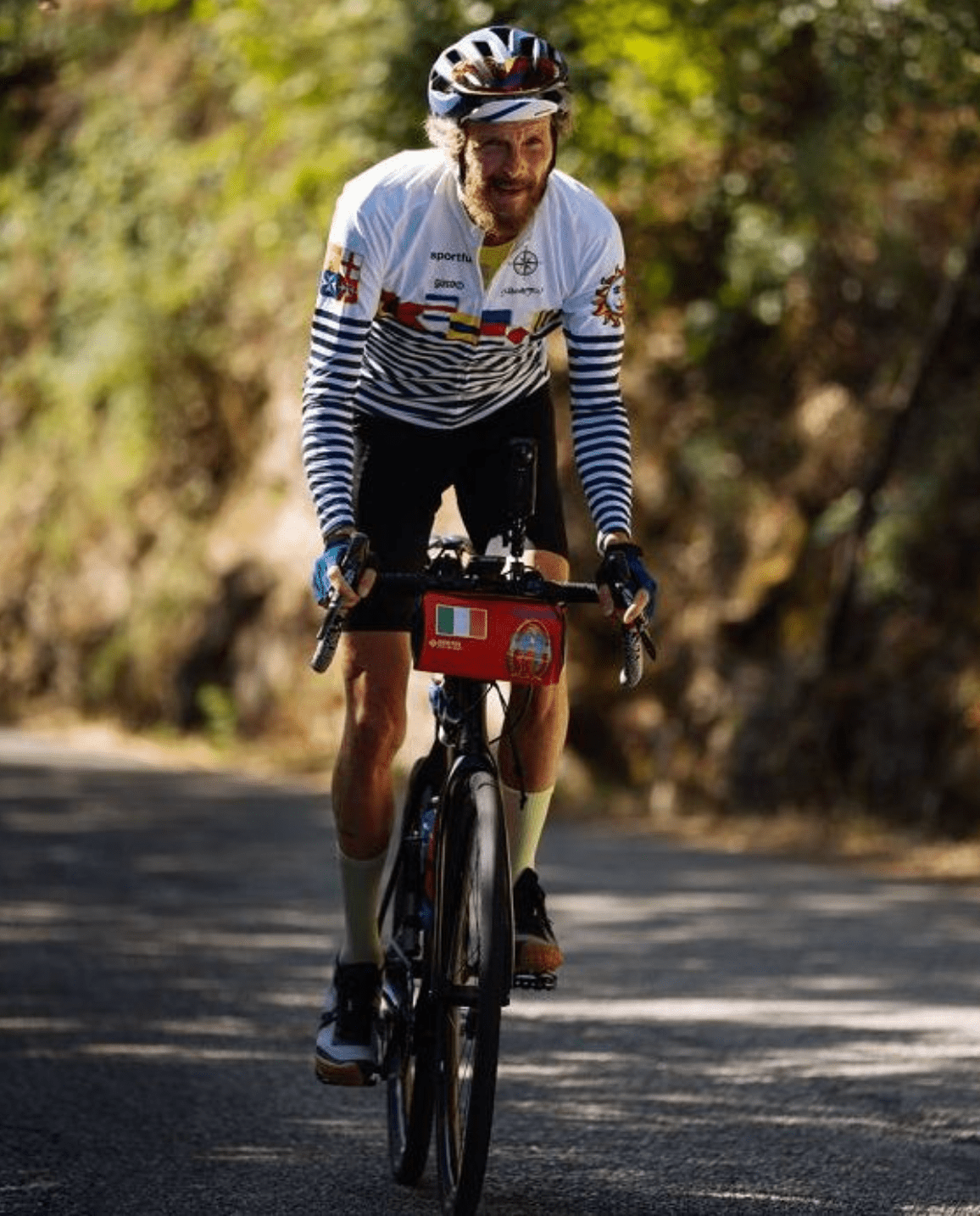 Jovanotti’s Cycling Journey: 770 Kilometers of Freedom with Distanza Shoes - UDOG