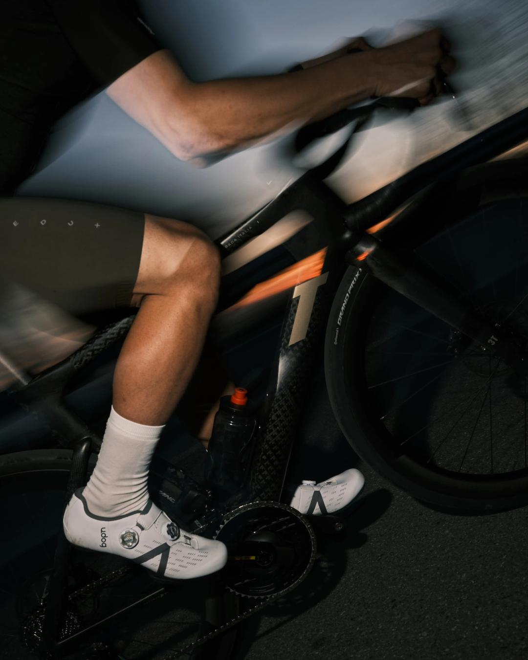 Road shoes